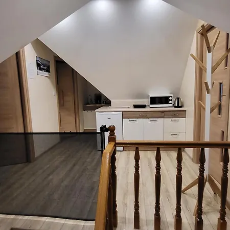 I U Ilony 农家乐 *